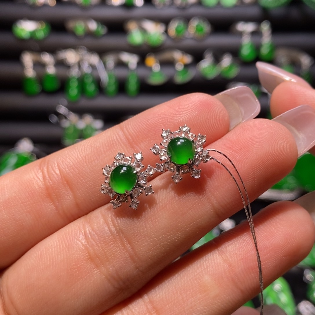 翡翠耳饰18K金镶嵌天然翡翠