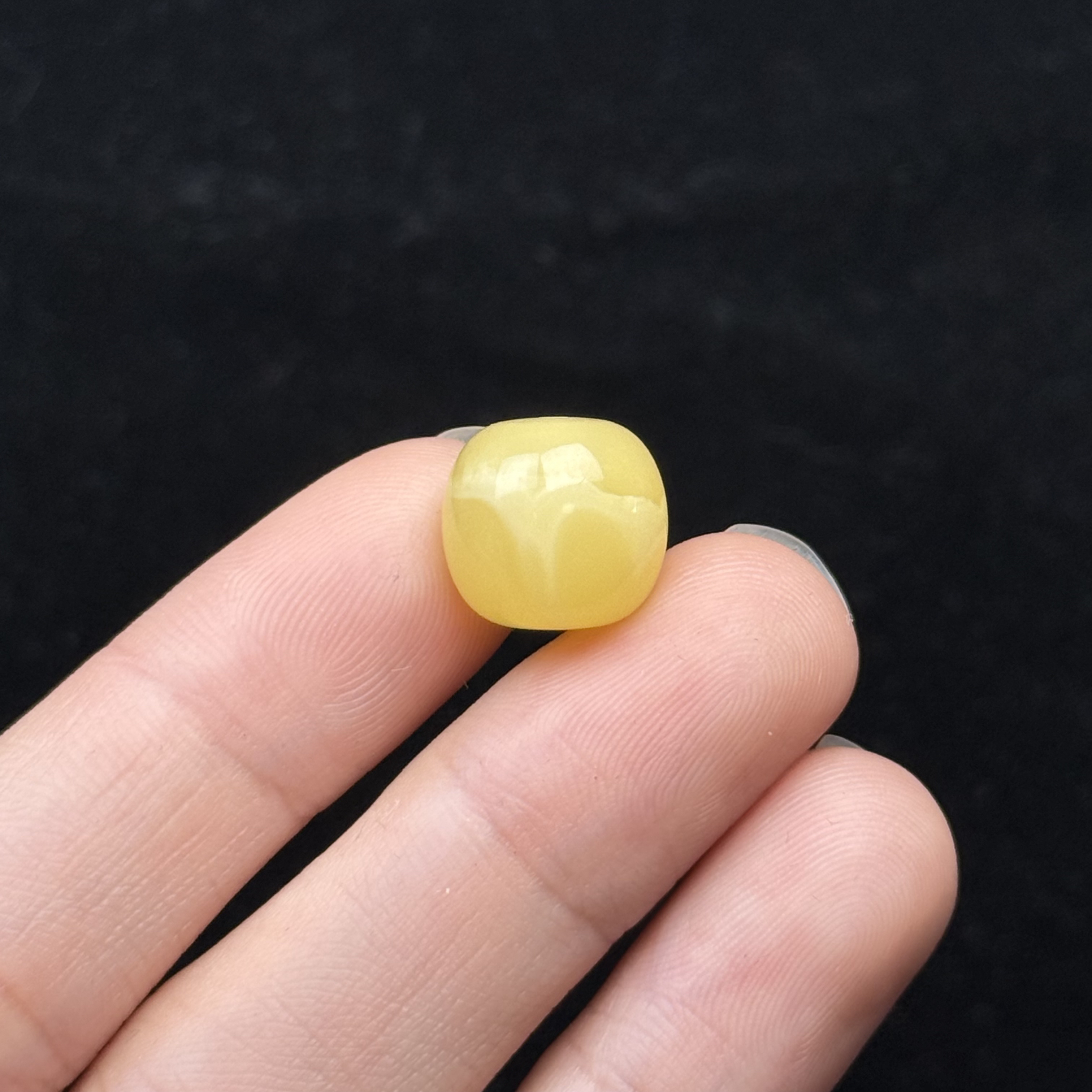 F3234天然原矿蜜蜡 满蜡鸡油黄墩子 12*11mm支持复检假一罚十