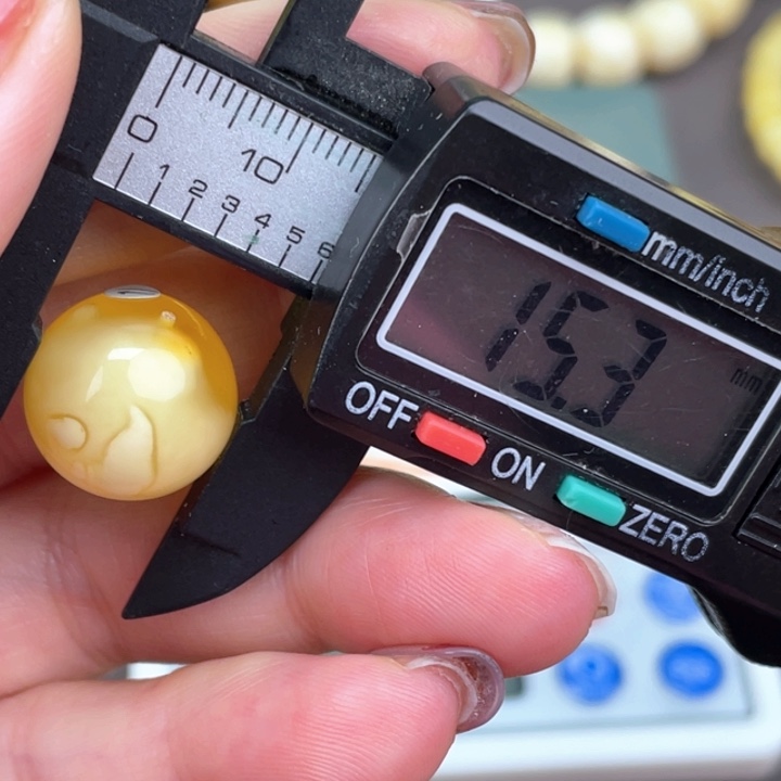 琥珀裸石未镶嵌微瑕625