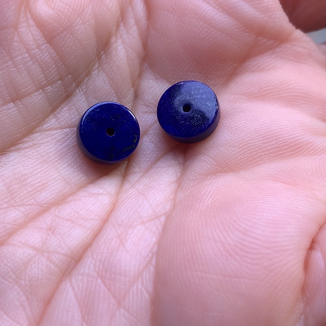 默***金青金石未镶嵌9m2个