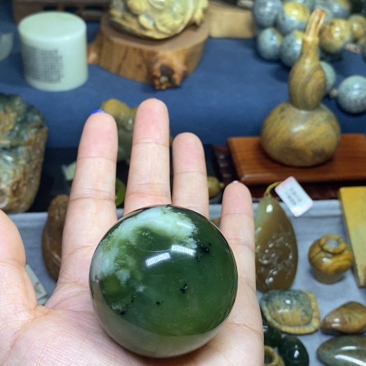 蛇纹石玉岫玉单个球未镶嵌