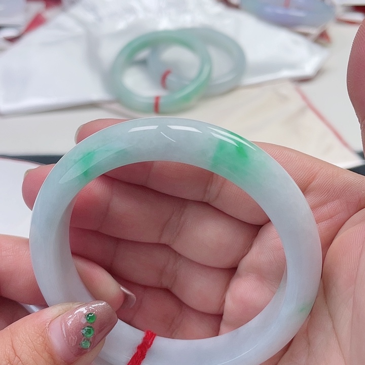 翡翠手镯未镶嵌缅甸翡翠手镯59圈