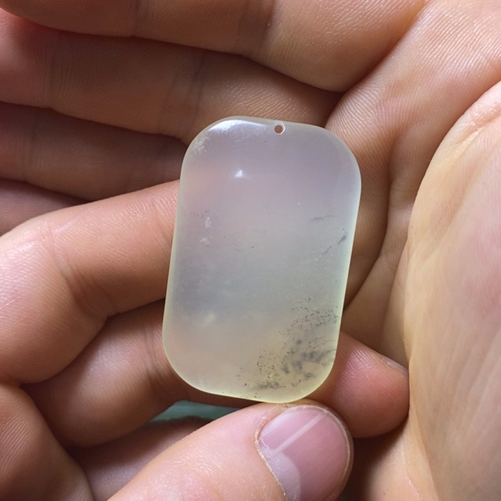 岫玉岫玉颈饰未镶嵌