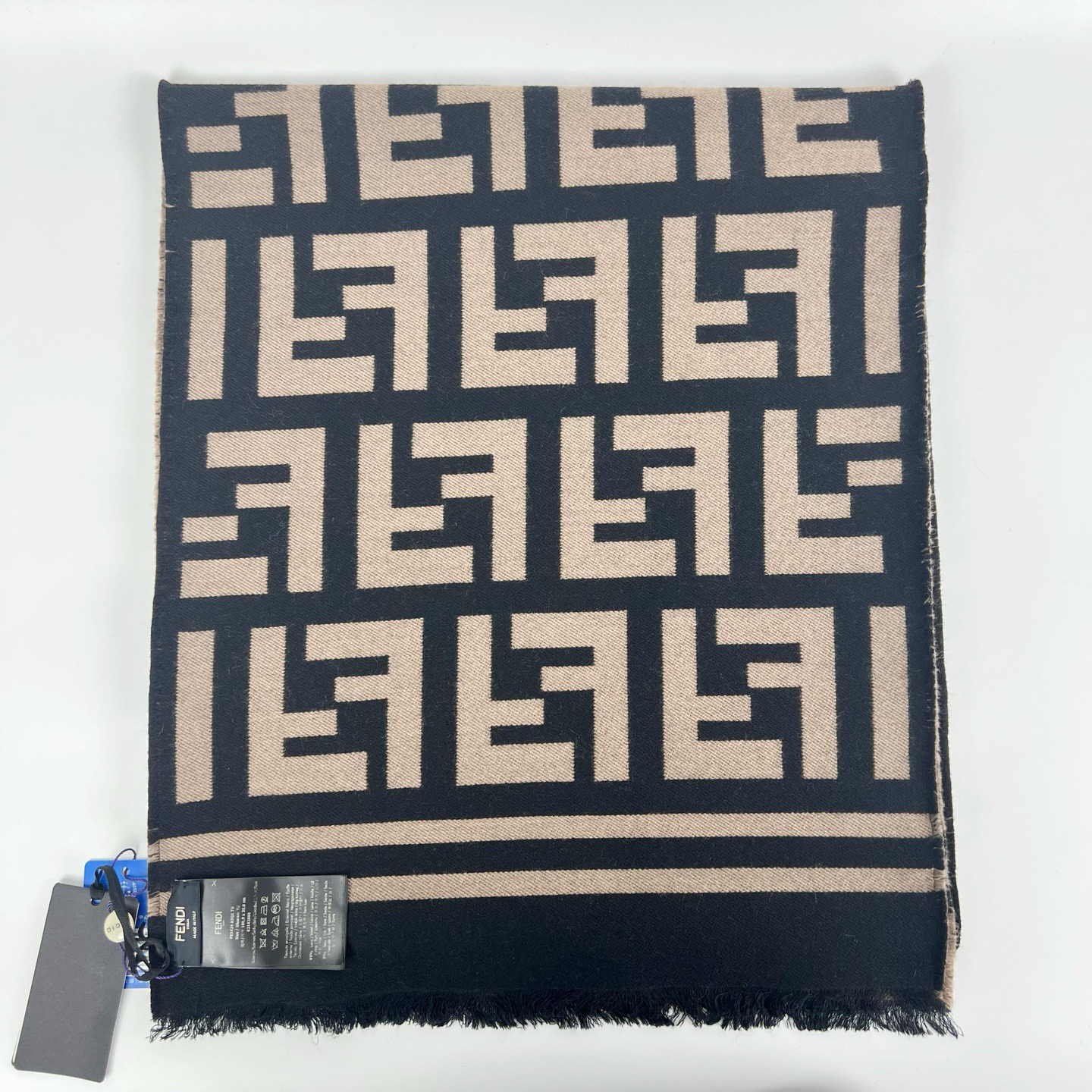 99新 FENDI/芬迪 Fendi 芬迪 老花双面羊绒围巾 全新 sz0246