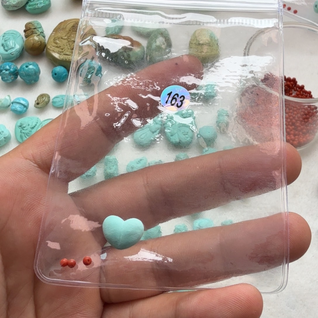 溪***然未镶嵌南红玛瑙珠宝奇石