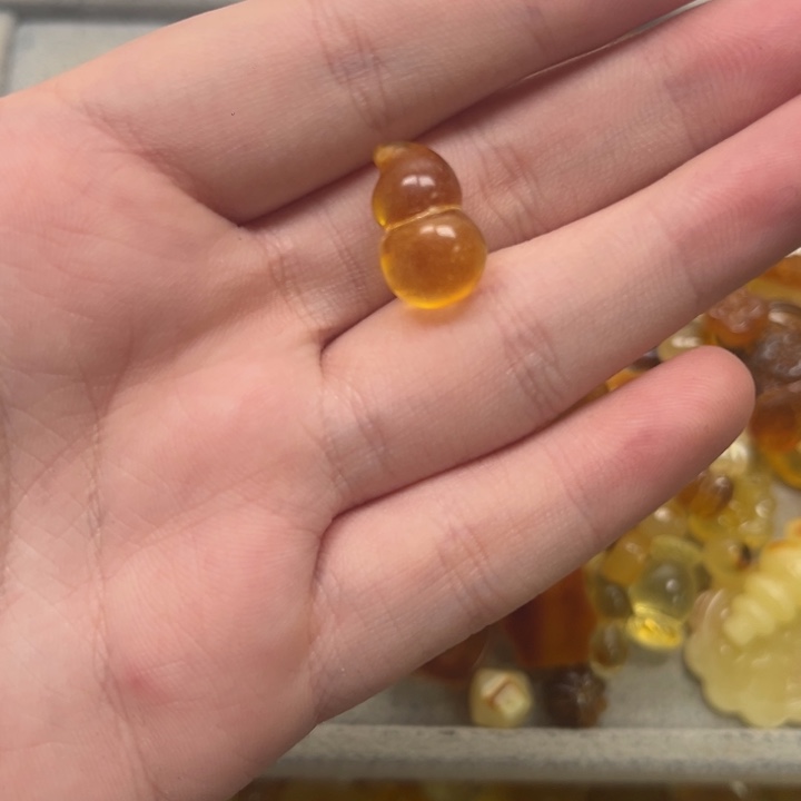 裸石琥珀未镶嵌我****儿天然蜜蜡配件