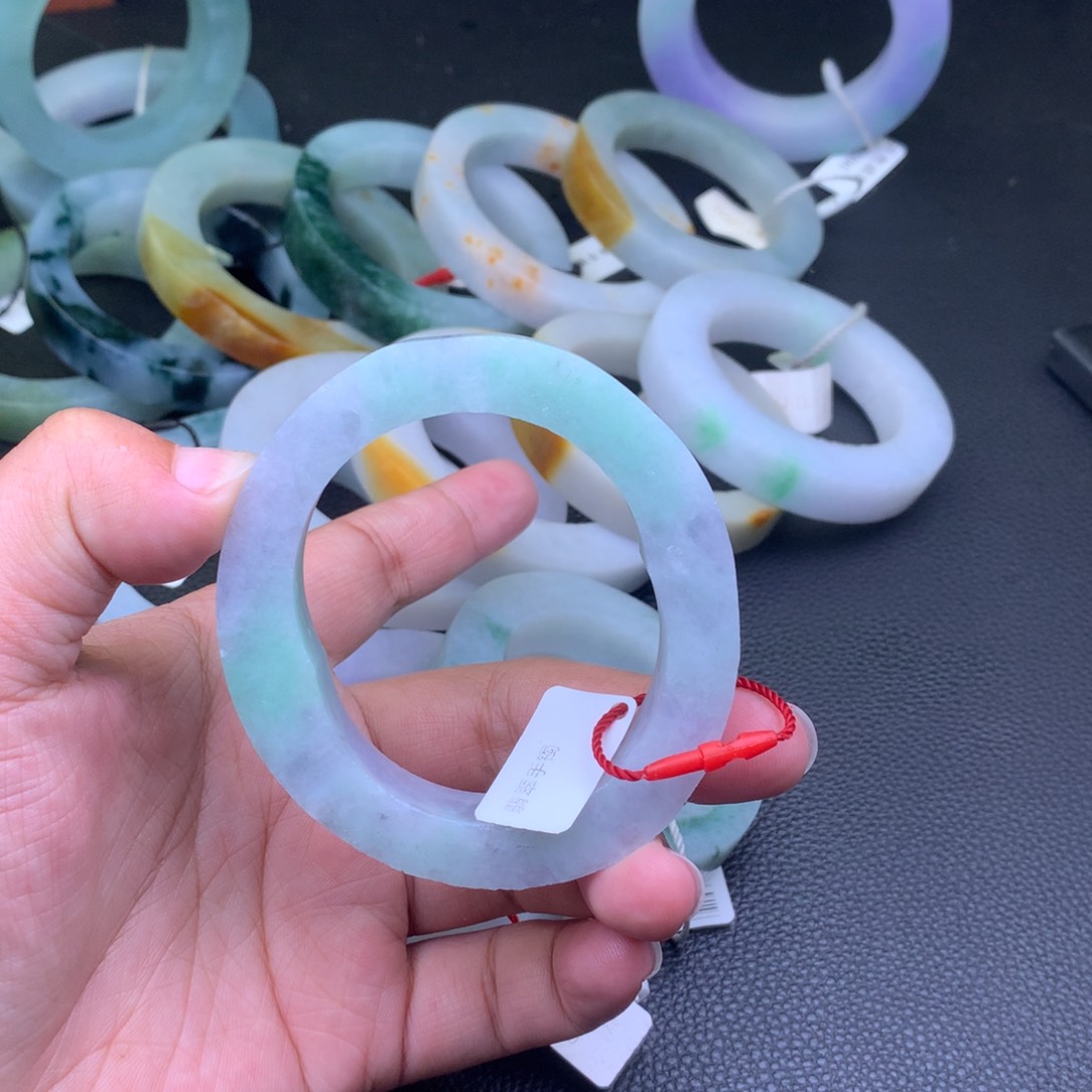 定制翡翠贵妃未镶嵌?****咯