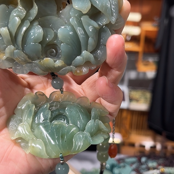 未镶嵌岫玉毛衣链