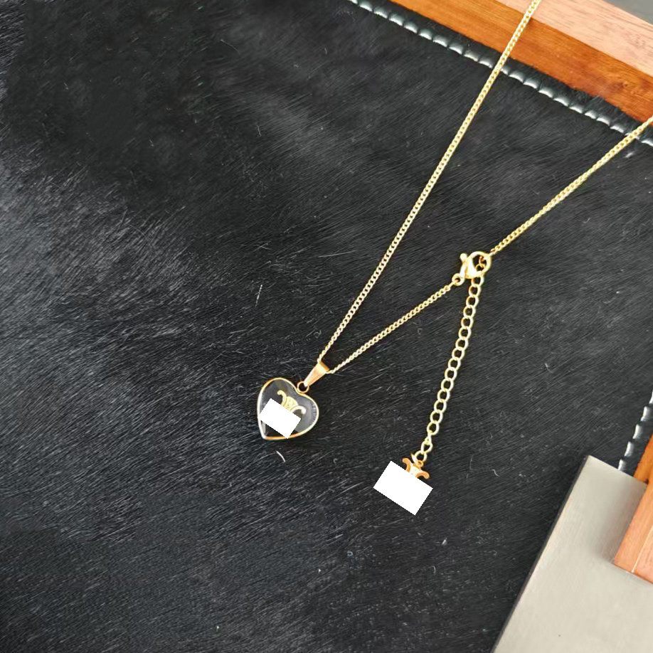 钛钢项链 旋门黑色爱心项链223