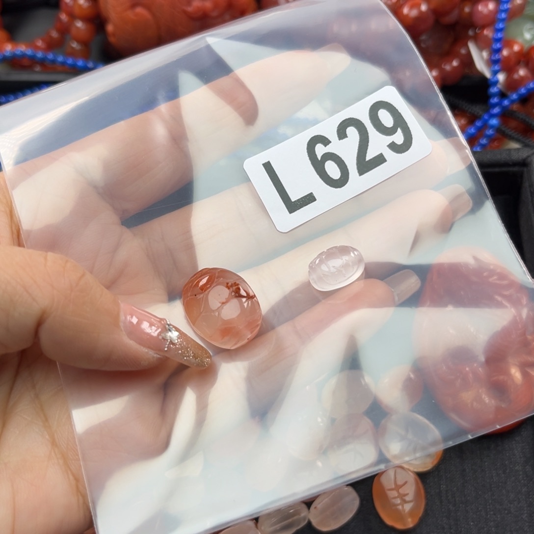 南红玛瑙珠宝奇石未镶嵌