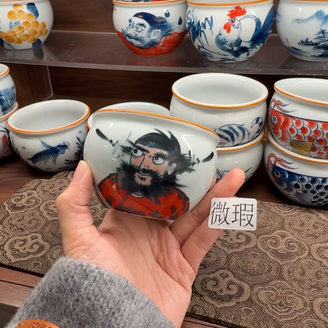 釉下手绘茶具微瑕