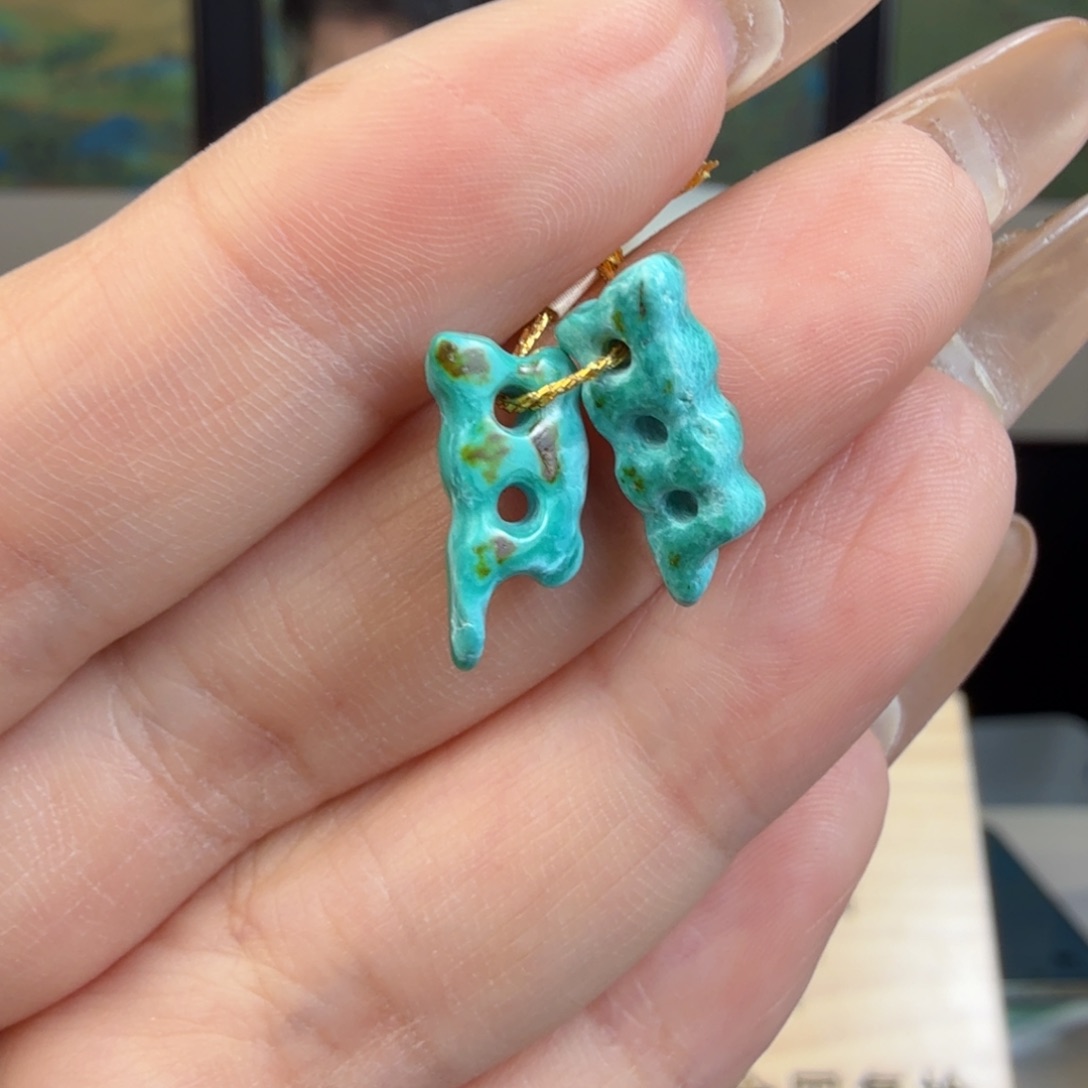 绿松石未镶嵌珠宝奇石