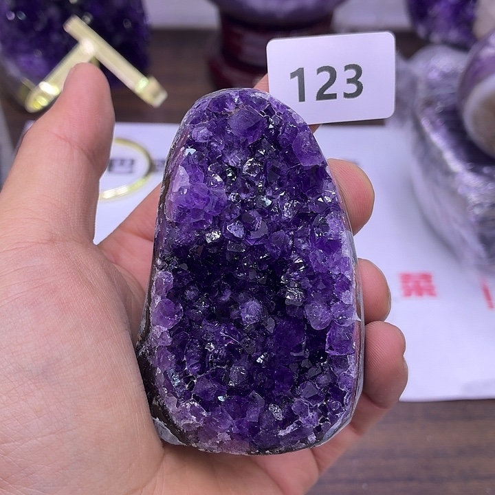 紫晶大型摆件（非配饰）未镶嵌