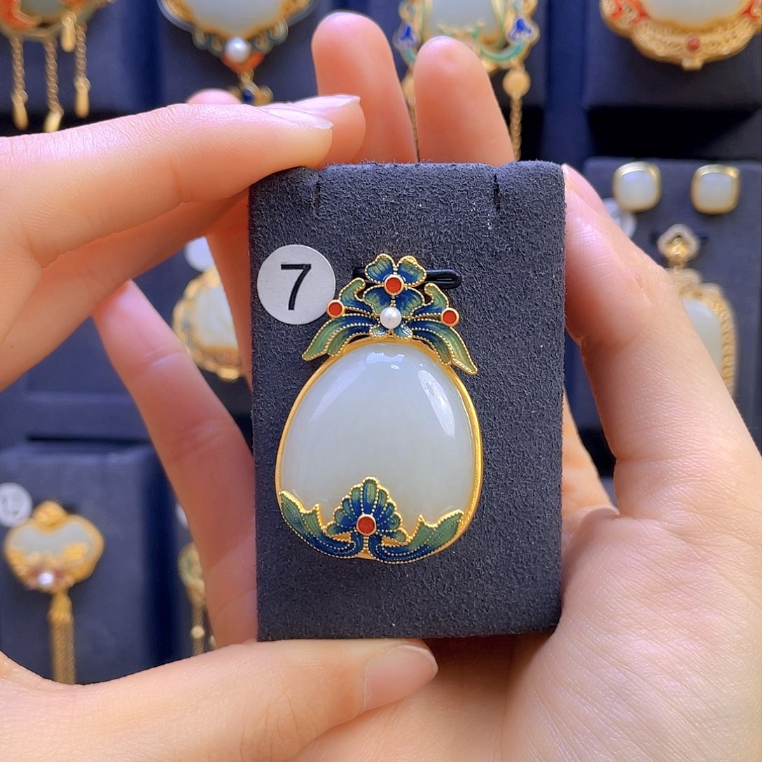 和田玉颈饰银S925镀金镶嵌