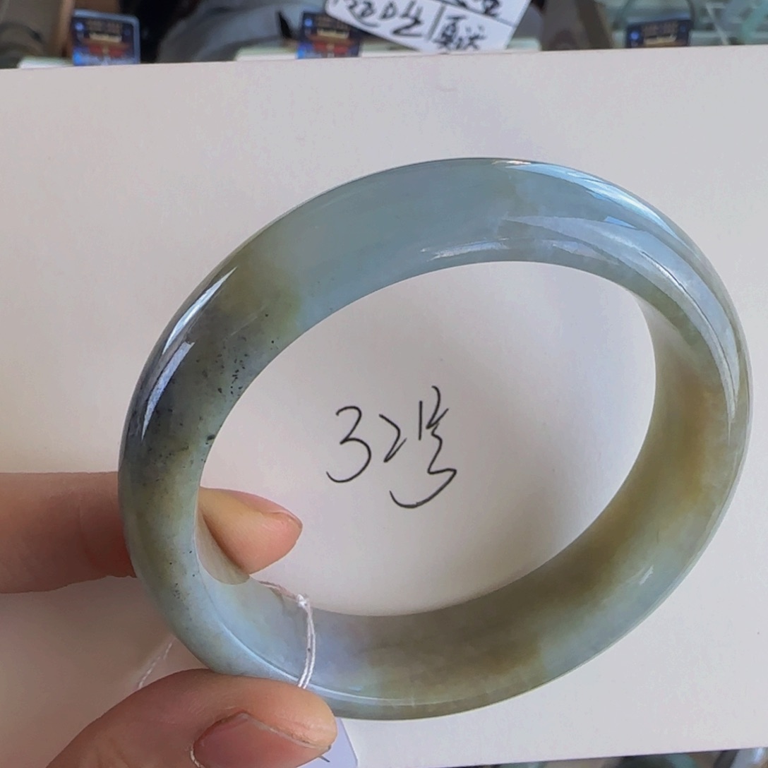 翡翠手镯未镶嵌老坑56.8