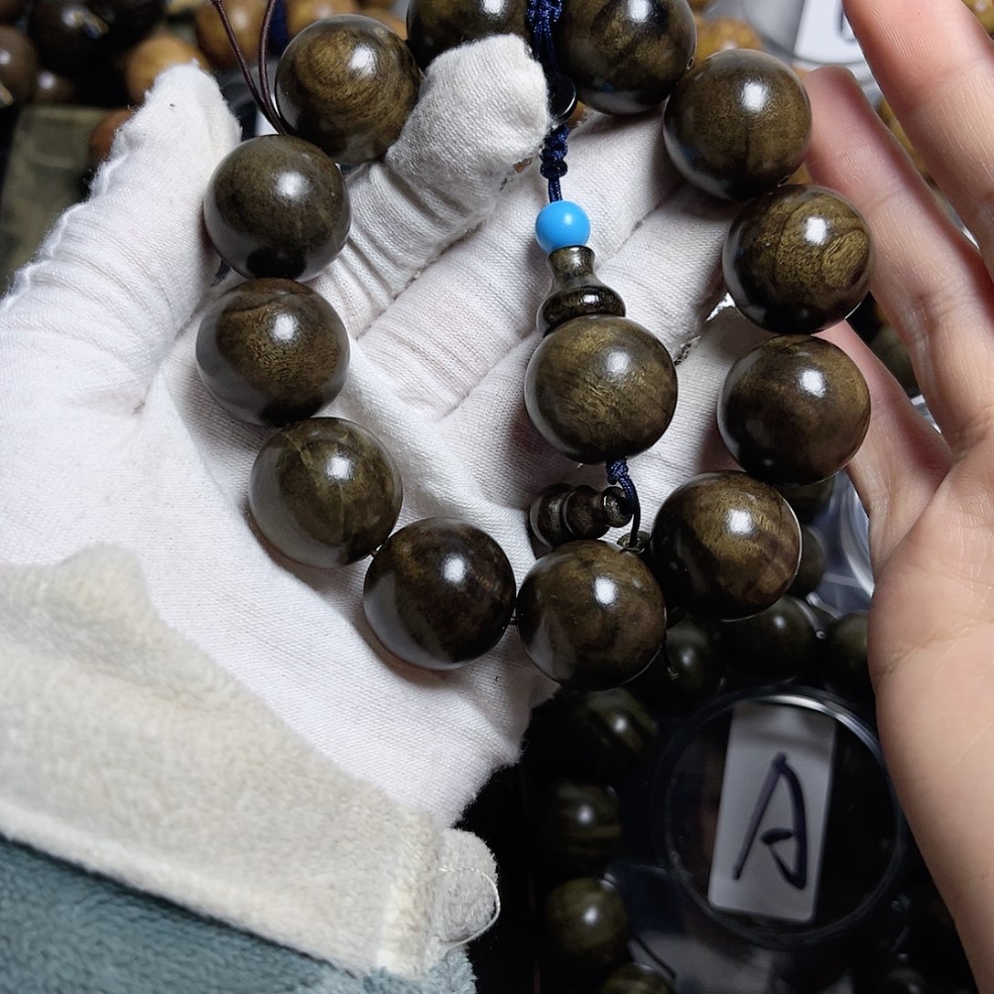 一**醒2.0阴沉木手串一串