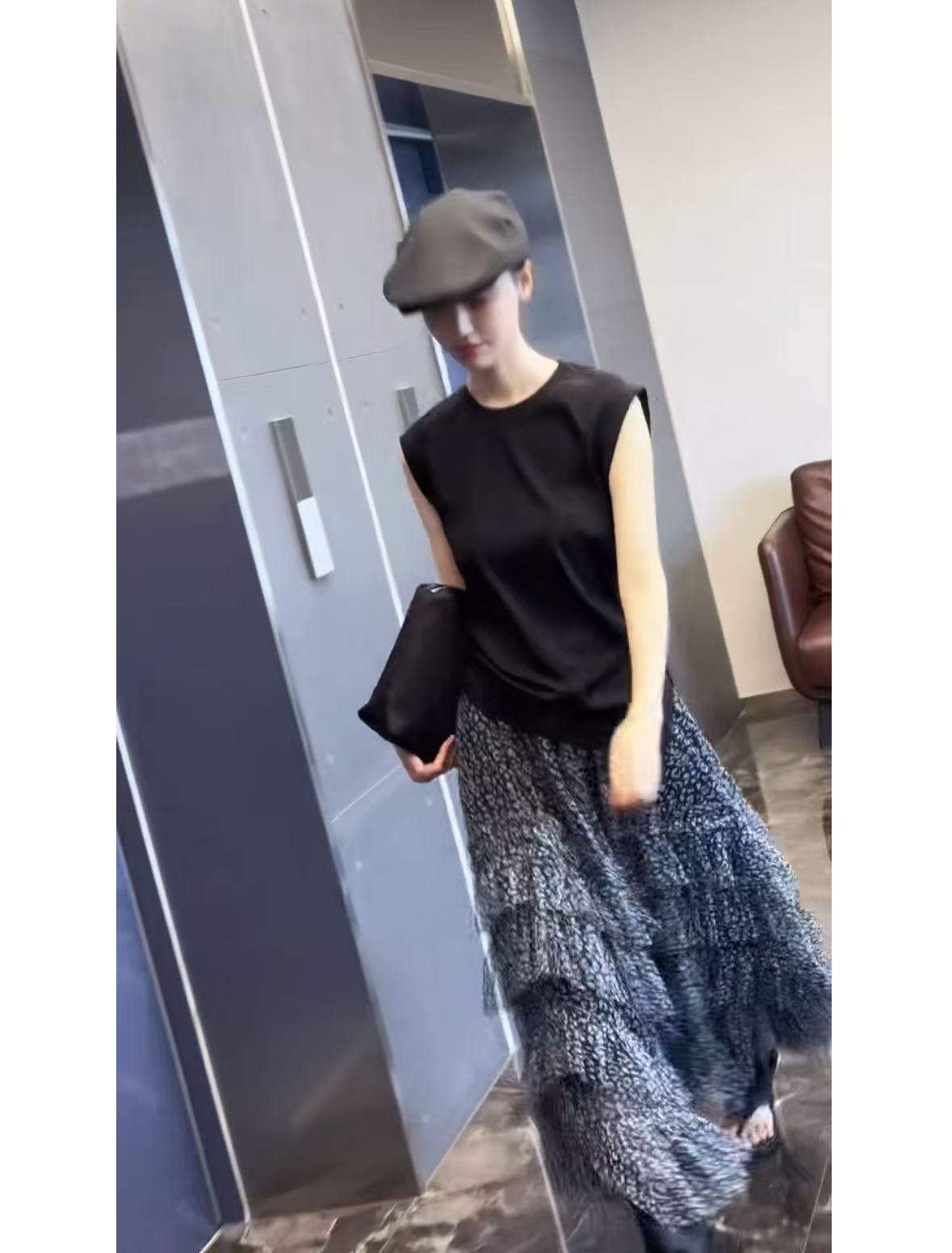 王姐专属-2025夏季新品无袖纯色百搭上衣【R-7255】