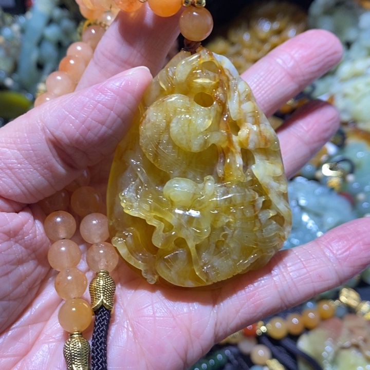 蛇纹石玉岫玉吊坠未镶嵌