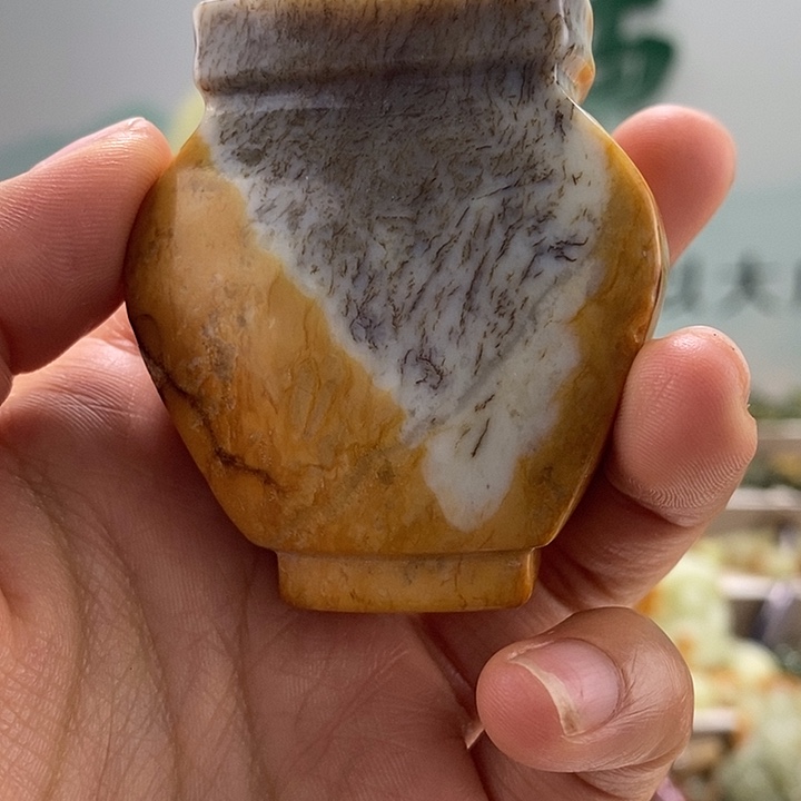 透闪石质玉把件未镶嵌