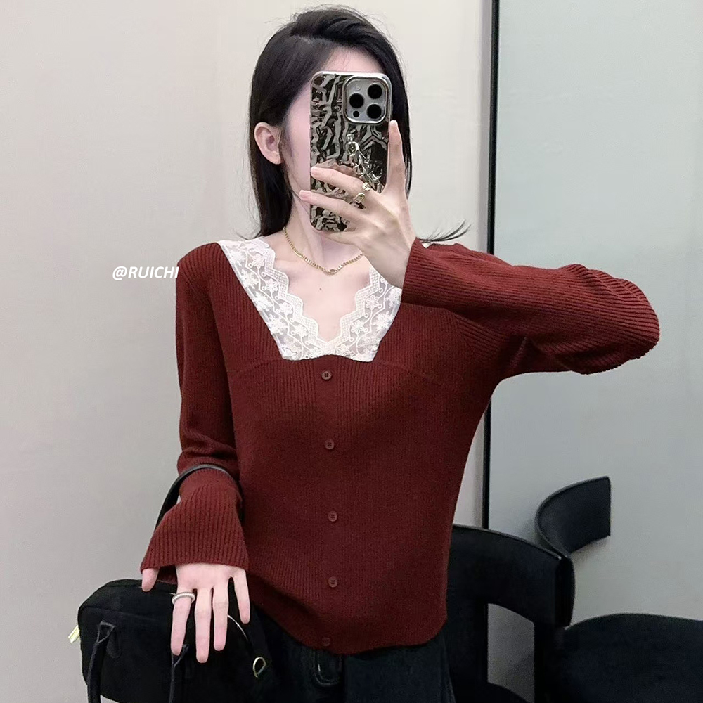 2025秋季新款慵懒风V领蕾丝短款高级显瘦修身长袖套头针织衫上衣