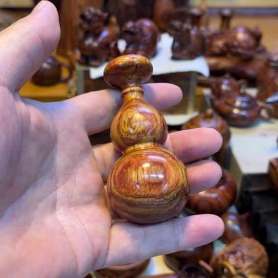 黄花梨/降香黄檀把件金**起黄花梨