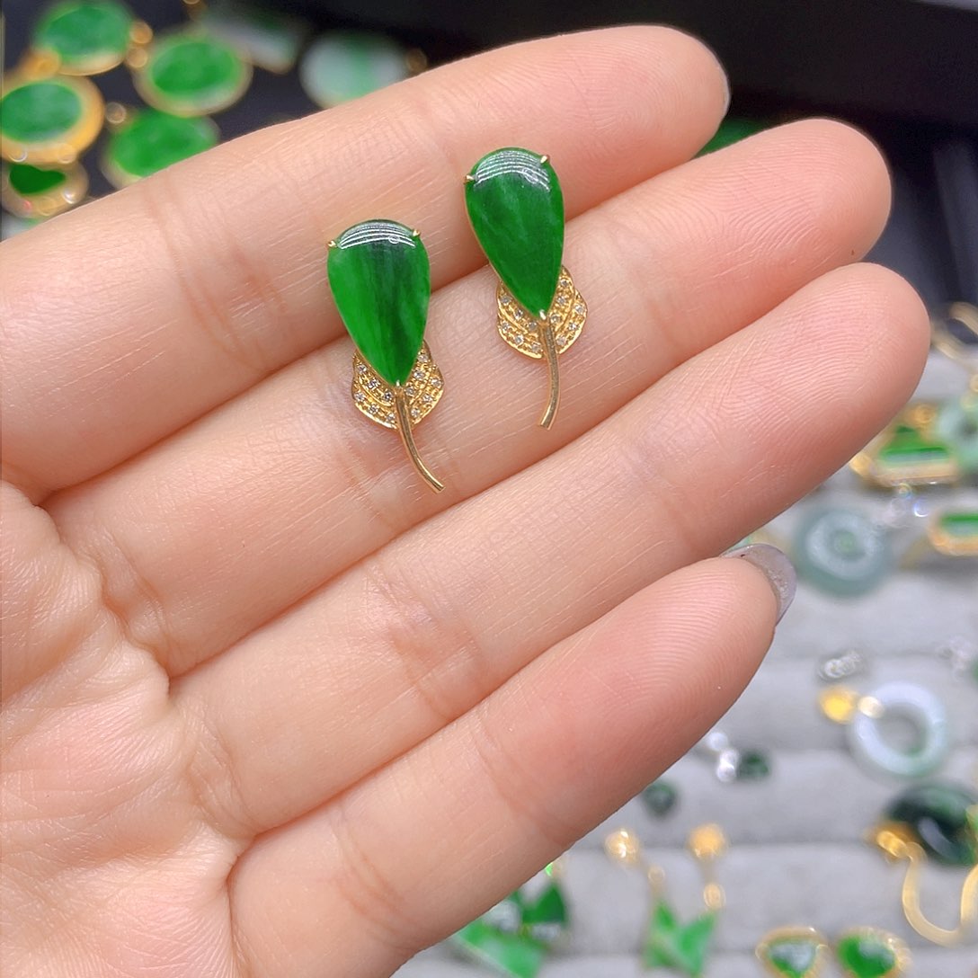 翡翠耳饰18K金镶嵌天然翡翠