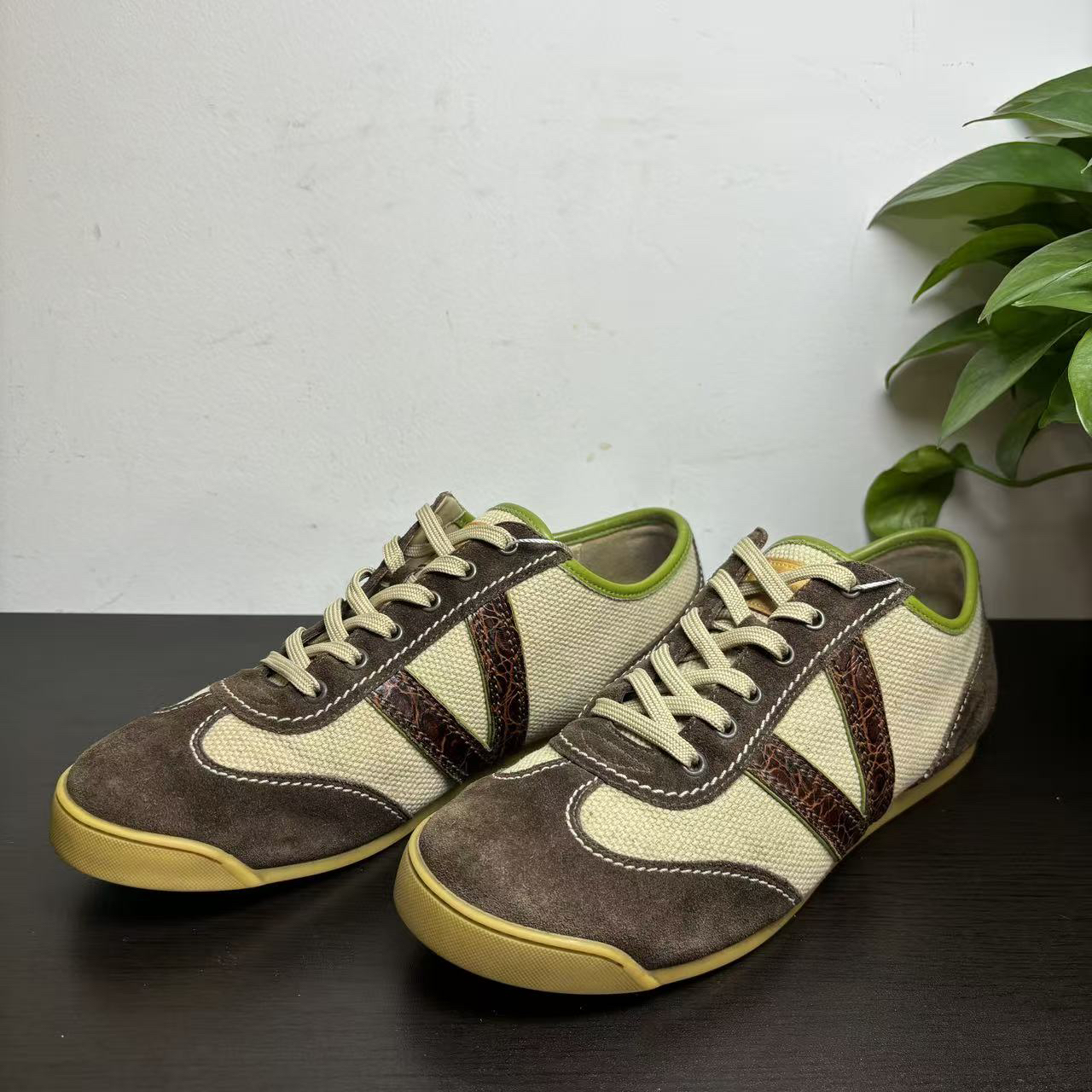 95新 LouisVuitton/路易威登 40.5欧码德训lv板鞋百搭