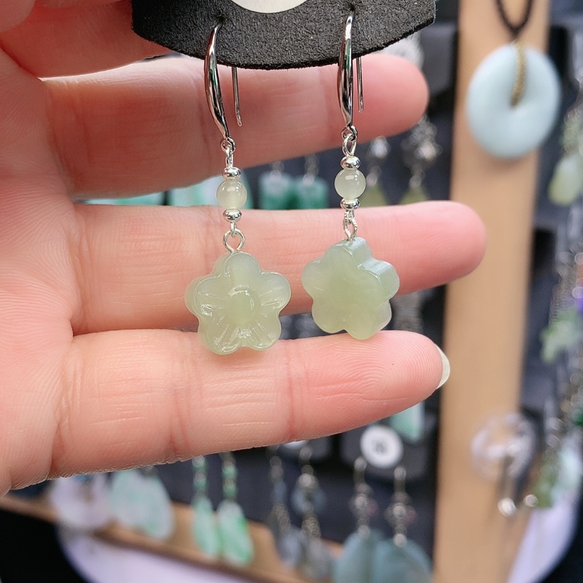 【闪购商品】和田玉耳饰银S925镶嵌精美