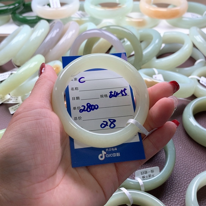 和田玉手镯未镶嵌C**…