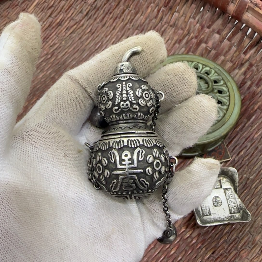 琦***一铃铛的声音真的太治愈人心