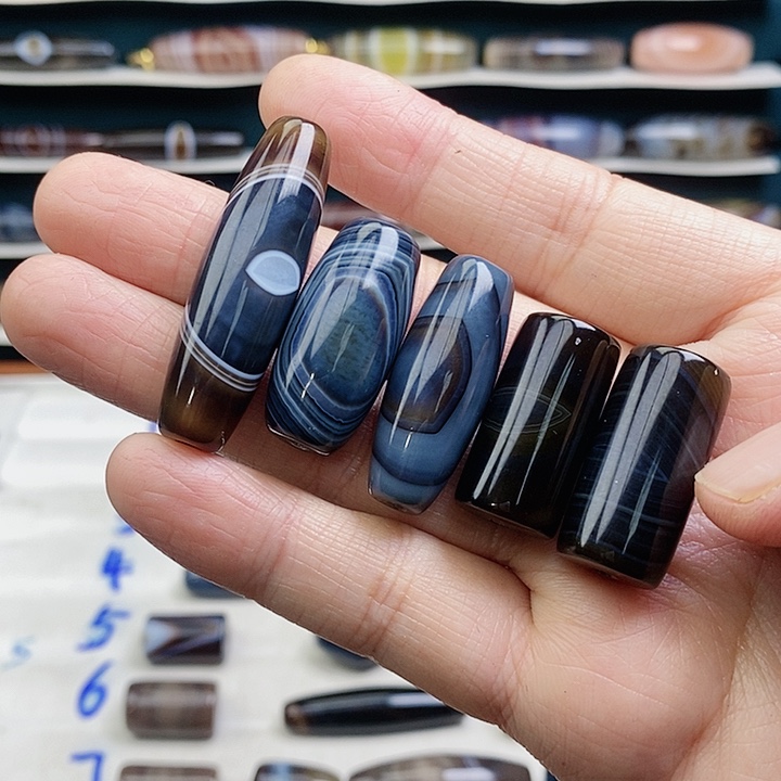 小****玛瑙/玉髓未镶嵌颈饰