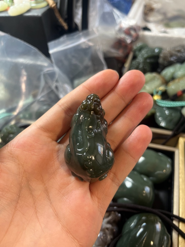 和田玉貔貅吊坠挂件