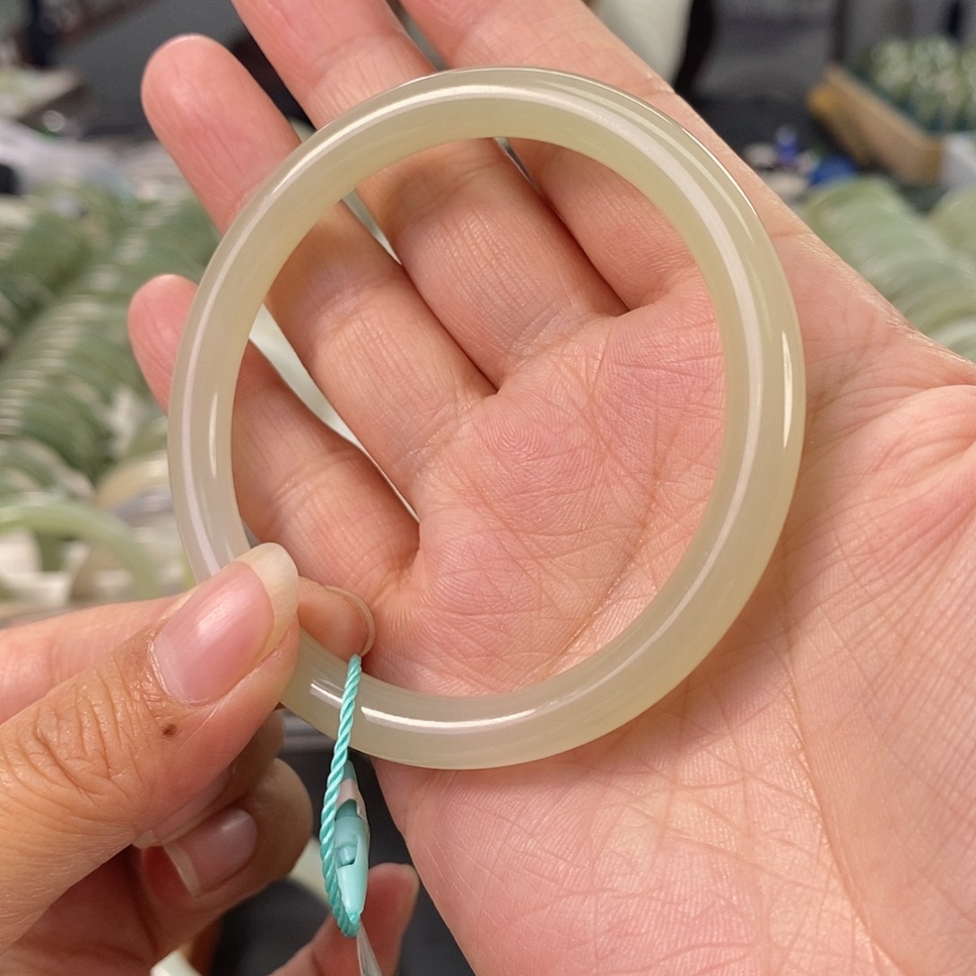 和田玉和田玉手镯57.58未镶嵌