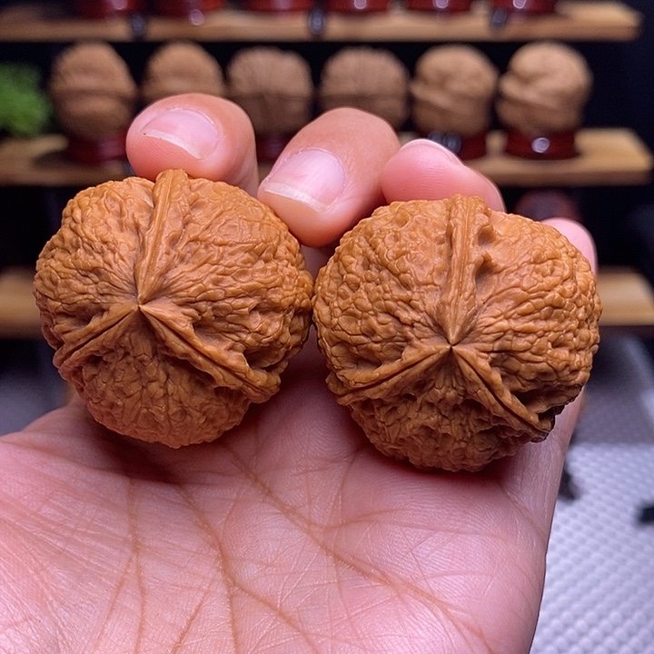 文玩核桃吊坠铁锤三棱7