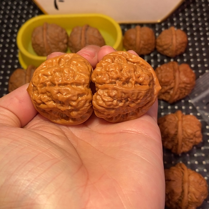 p***d把件文玩核桃四开大腿肌肉蛙