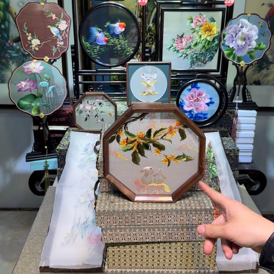 刺绣刺绣工艺精湛