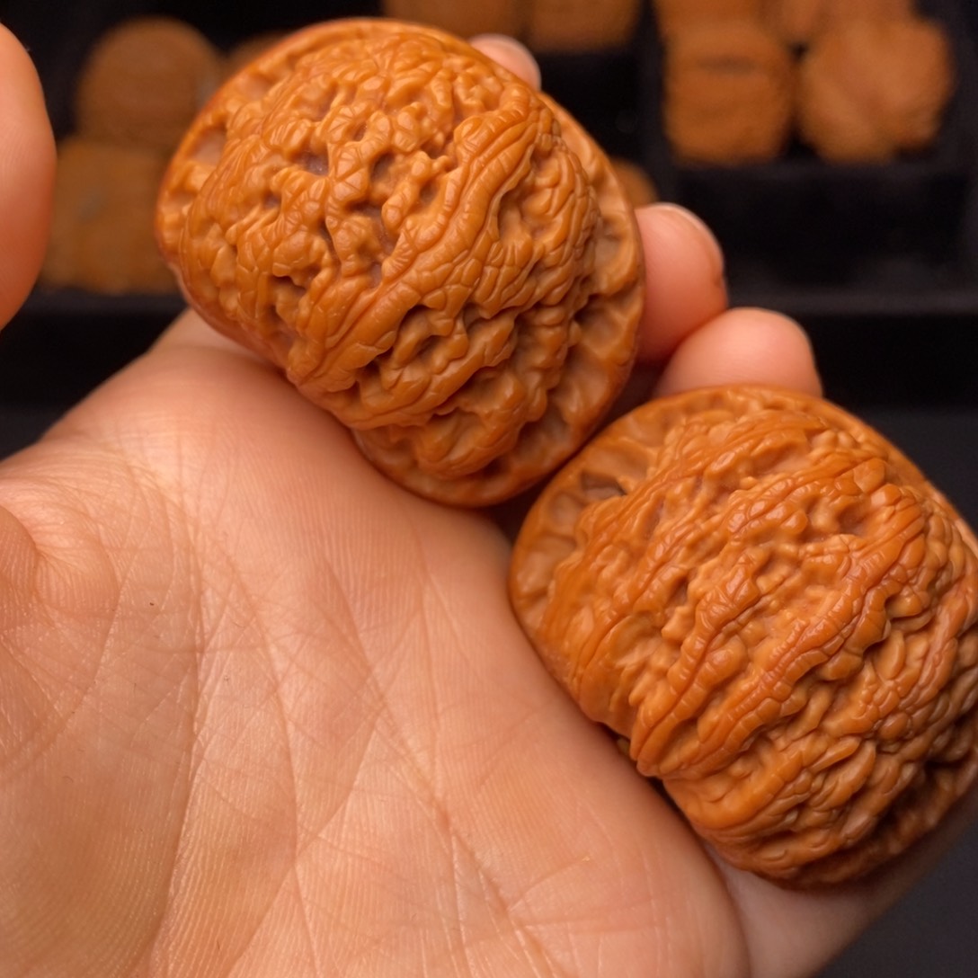 文玩核桃吊坠秦岭野生核桃