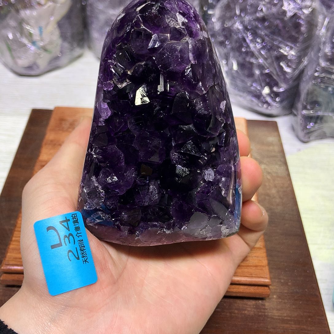 紫晶大型摆件（非配饰）未镶嵌