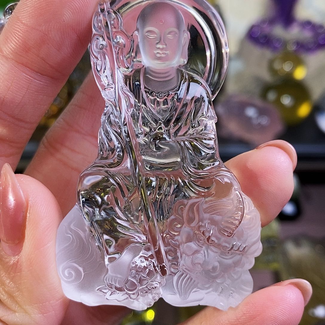 水晶天然水晶吊坠漂亮赠珠链未镶嵌昱***学