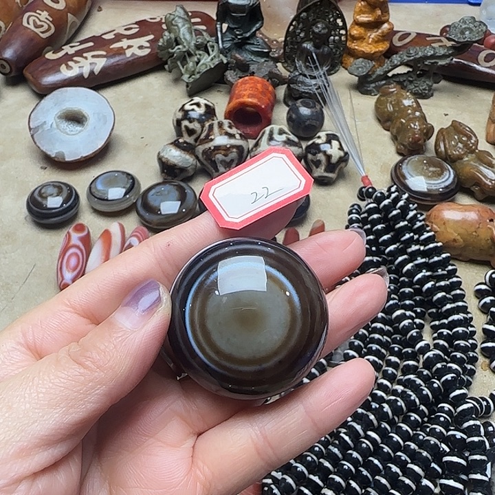 勇***惧玛瑙/玉髓未镶嵌珠宝半成品22