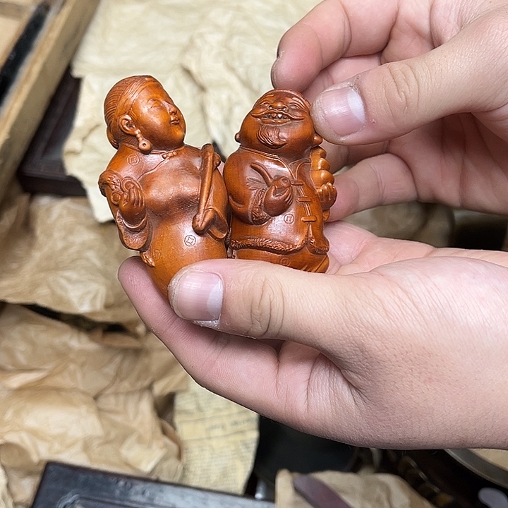 大叶紫檀（黑酸枝木类）