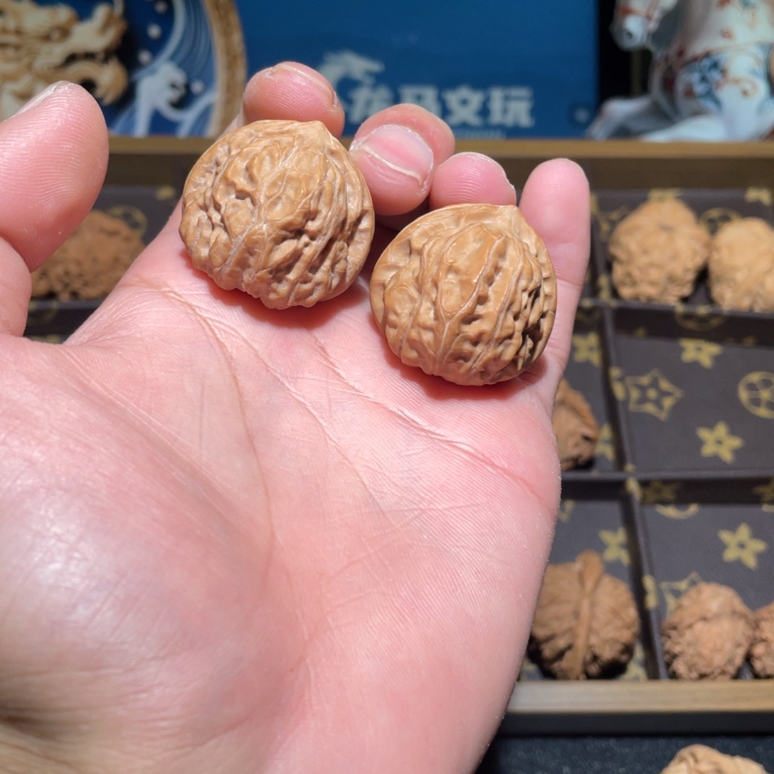 吊坠桃核门头沟 元宝 编号233