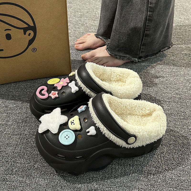 MIKI加绒厚底棉拖鞋女秋冬新款外穿保暖可拆卸卡通洞洞鞋冬天