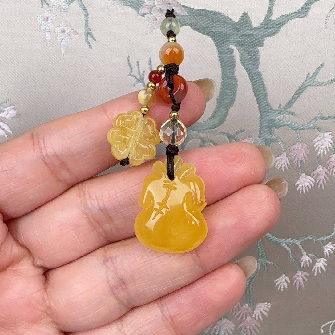 蜜蜡吊坠(赠链)未镶嵌