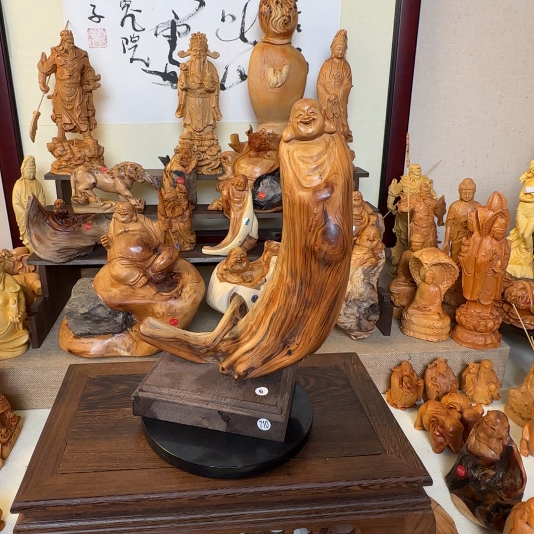 崖柏小木匠艺雕一物一拍