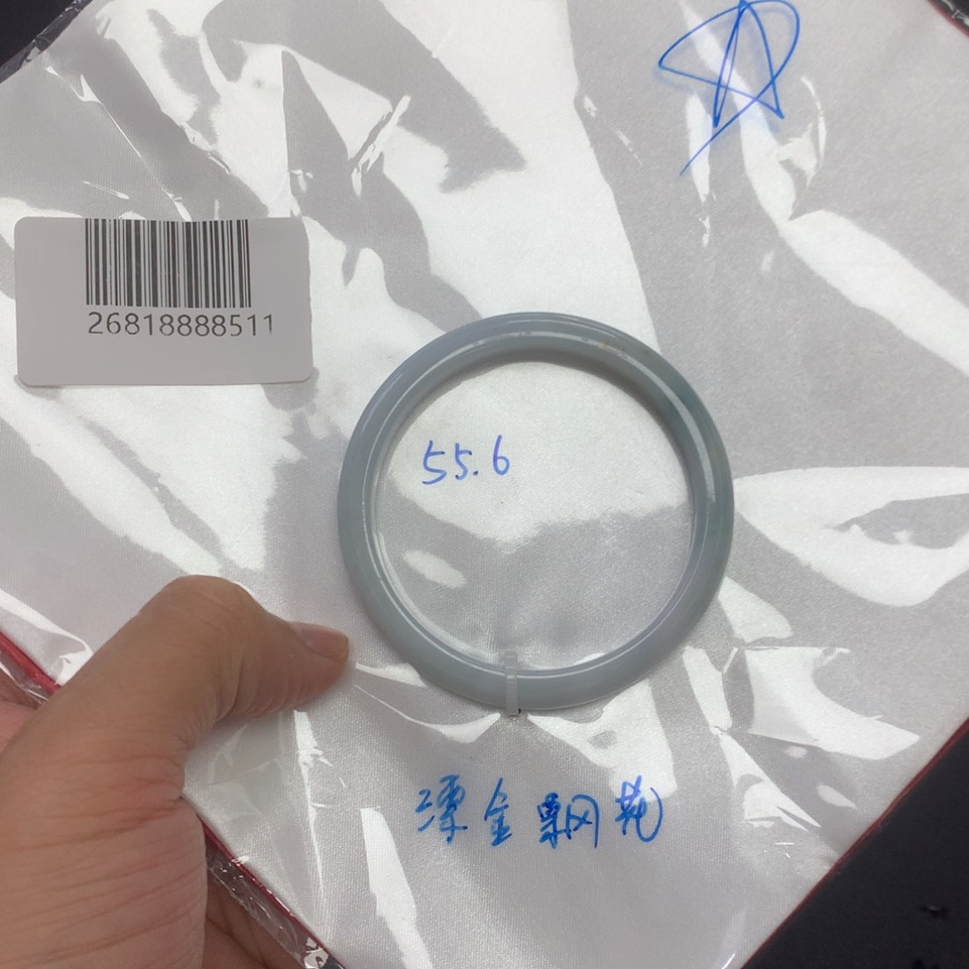 未镶嵌手镯翡翠天然缅甸翡翠手镯