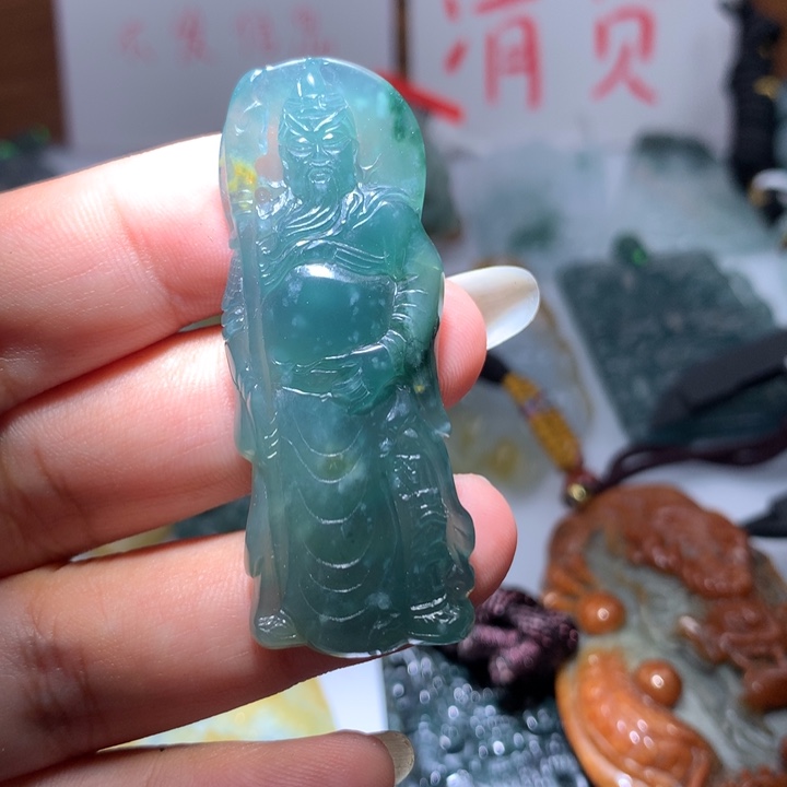 翡翠颈饰未镶嵌保真天然A货翡翠