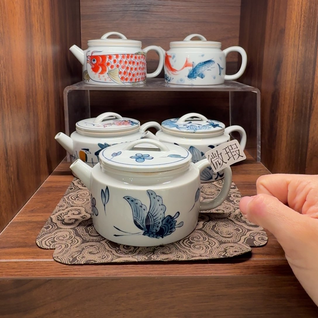 釉下手绘茶具微瑕