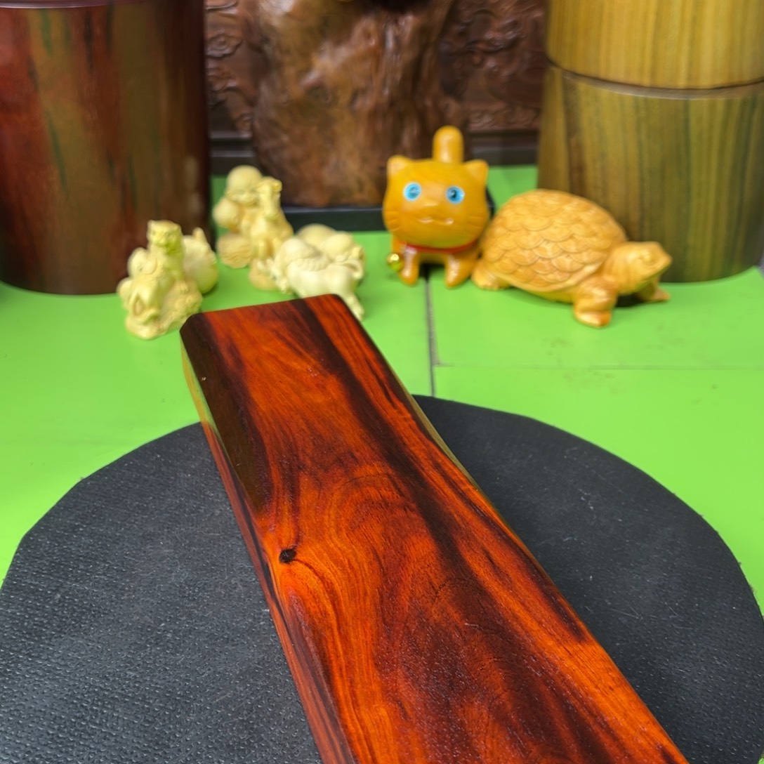 越***蝶大果紫檀（缅甸花梨）