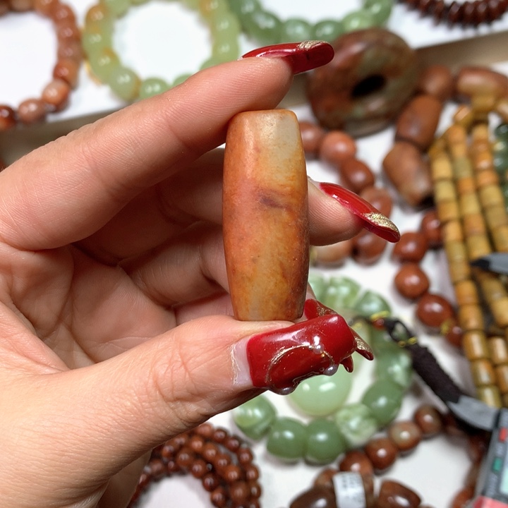 透闪石质玉手链未镶嵌Z****9